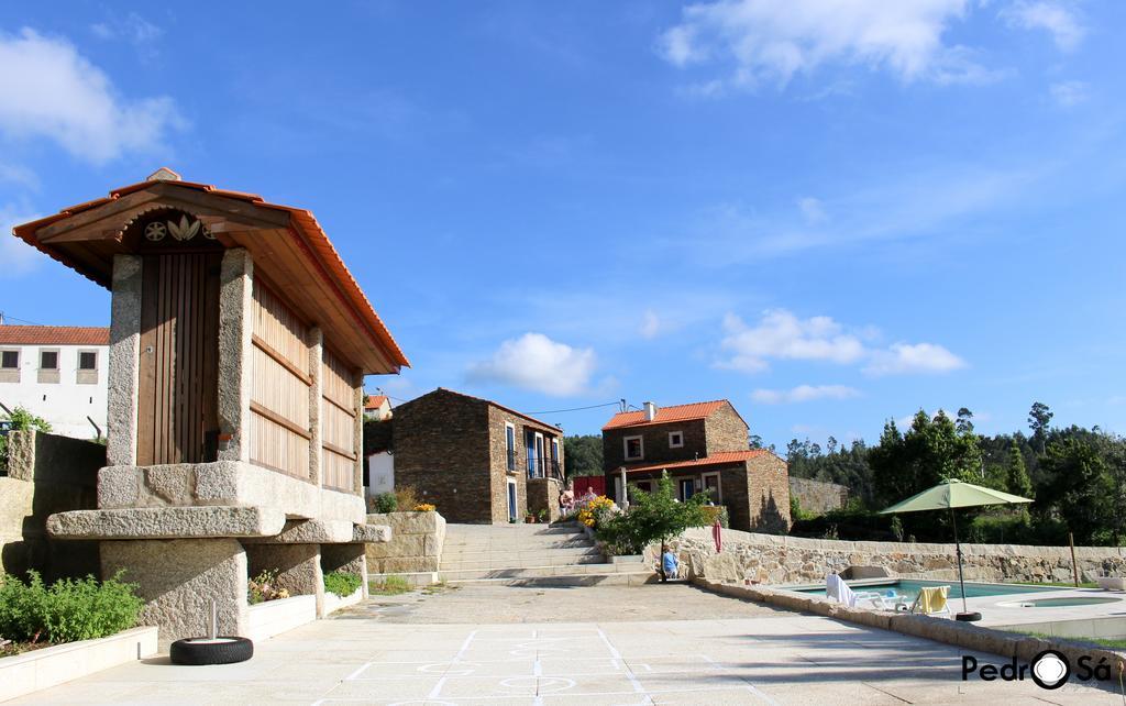 Hotel Caramulo - Casas Do Espigueiro Macieira de Alcoba Exterior foto